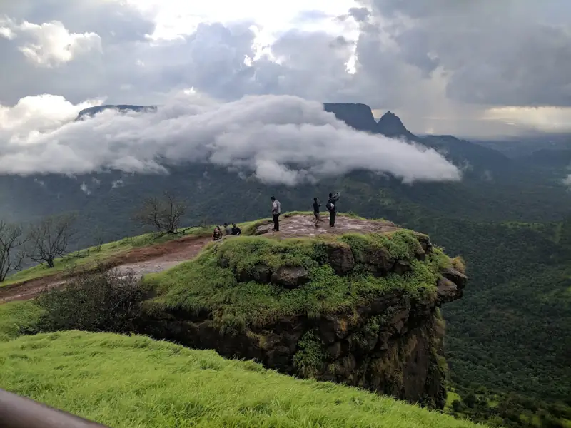 Navi Mumbai to Nagothane Cab